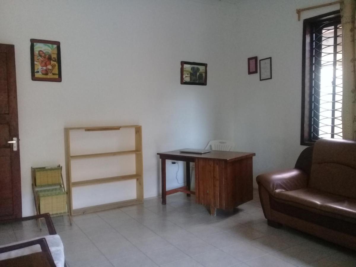 El Hope Lodge Dar es Salaam Buitenkant foto