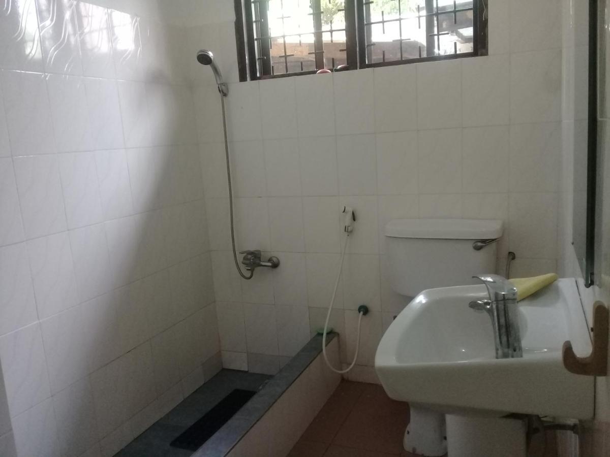 El Hope Lodge Dar es Salaam Buitenkant foto