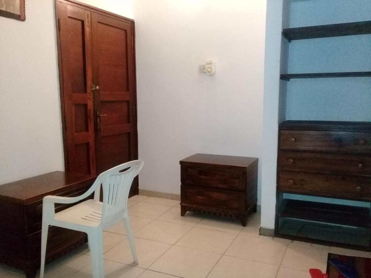 El Hope Lodge Dar es Salaam Buitenkant foto